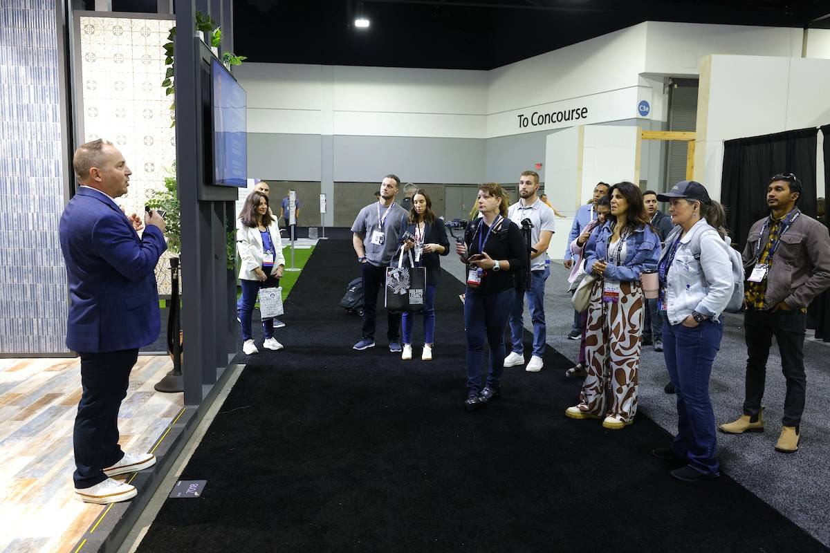 Guided Tour at Coverings